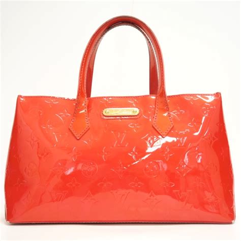 LOUIS VUITTON Vernis Wilshire PM Pomme 